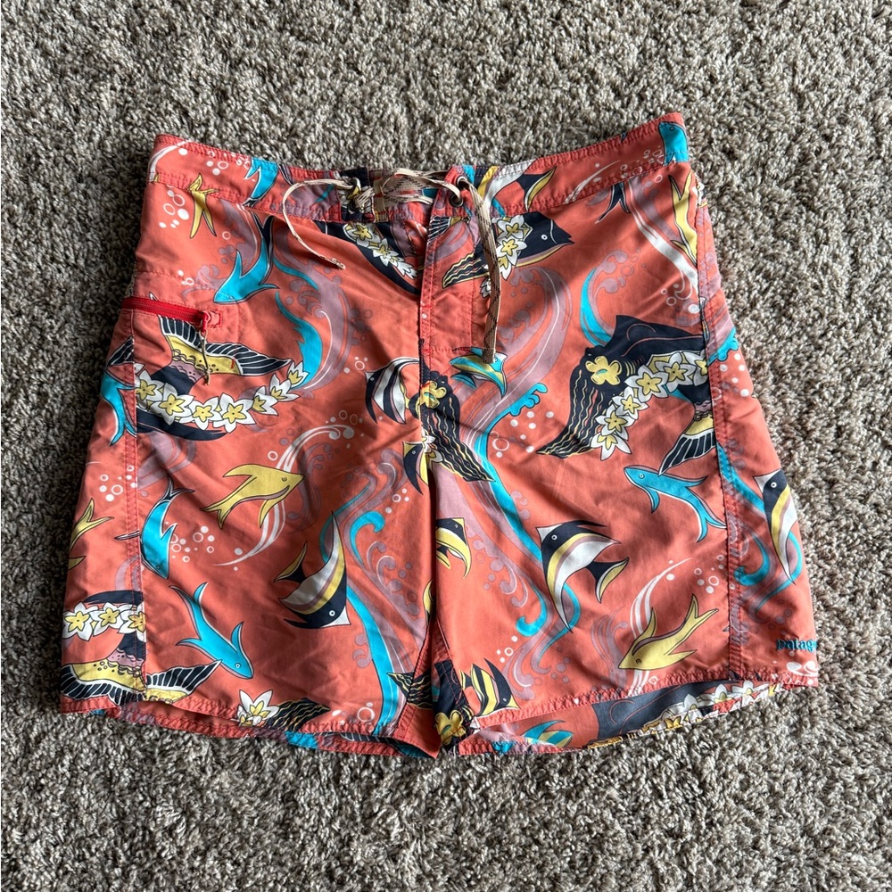 Patagonia Men’s Coral Tropical Print Board swim Shorts